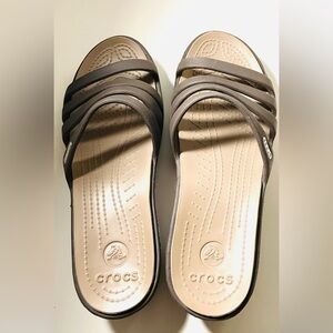 CROCS Women's Tan Strappy Sandals - Size 8 W